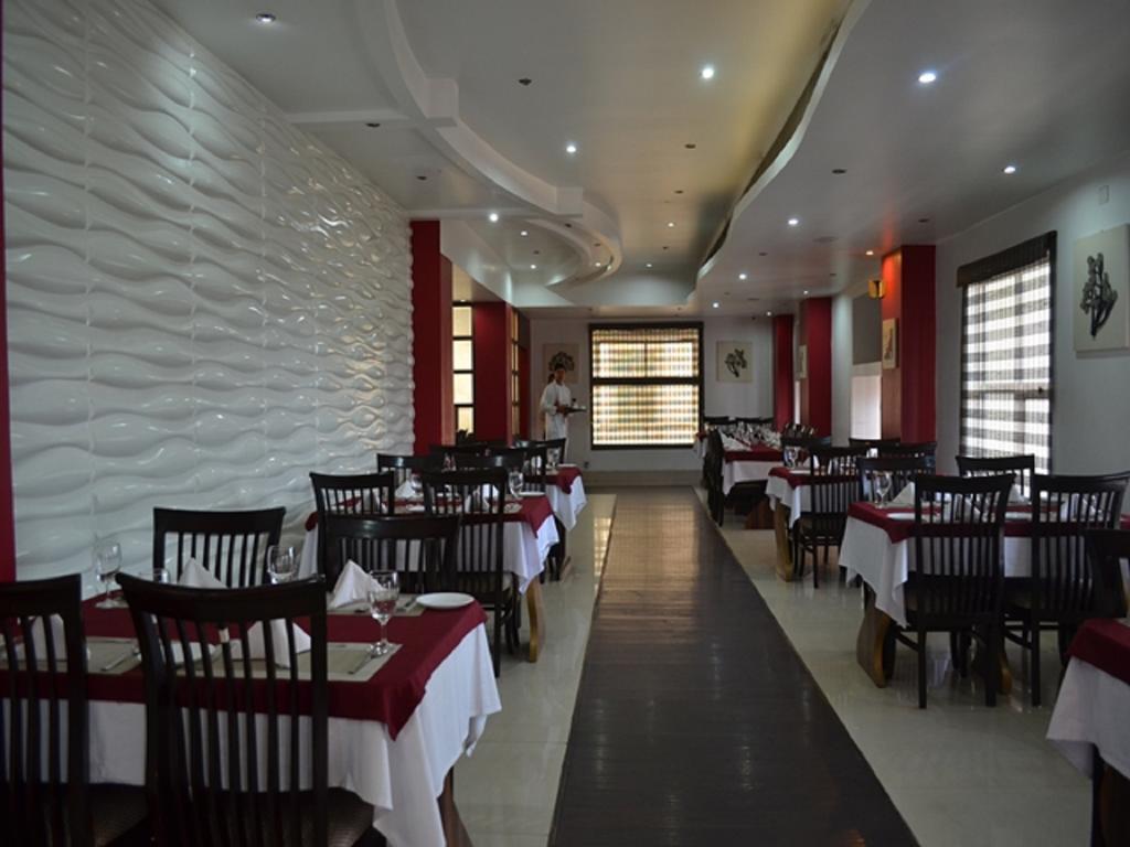 Hotel Rajdhani Regency Guwahati Eksteriør billede